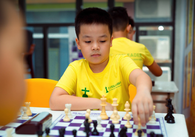 250 kỳ thủ nhí tranh tài tại cúp cờ vua Siêu tốc Bá Vương - Ảnh 2.