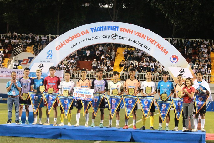 Đội ĐH Huế vô địch Giải bóng đá Sinh viên Việt Nam 2023 - Ảnh 11.