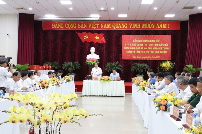 Chủ tịch Quốc hội làm việc với lãnh đạo chủ chốt tỉnh Bình Thuận  - Ảnh 1.