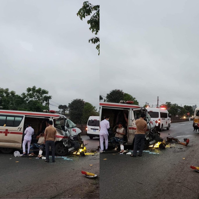 Xe cứu thương chở người chết tông đuôi xe buýt,  2 người bị thương nặng - Ảnh 1.
