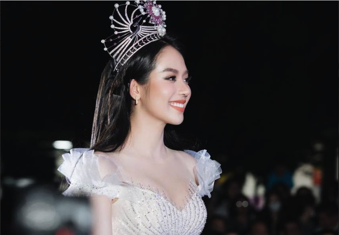 Hoa hậu Huỳnh Thanh Thủy thừa nhận đã phẫu thuật thẩm mỹ - Ảnh 2.