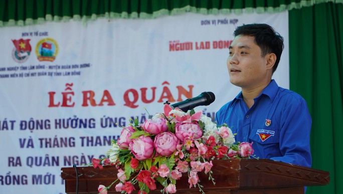 Tặng 5.000 lá cờ Tổ quốc cho Tỉnh đoàn Lâm Đồng  - Ảnh 13.
