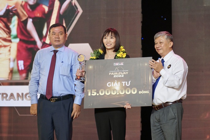 Đội tuyển bóng đá nữ Việt Nam đoạt giải Fair Play 2022 - Ảnh 4.
