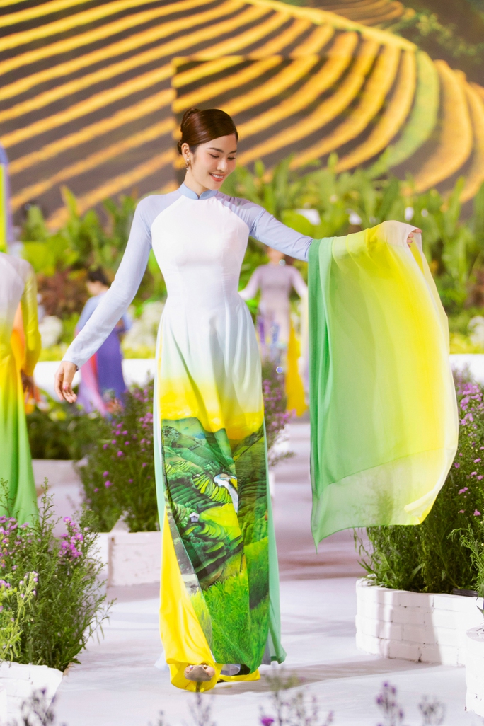 033-aodai-trung-dinh-kc-team-1677932747608172610867.jpeg