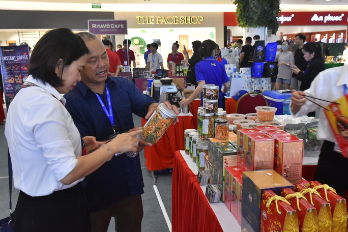 Nhiều sự kiện hấp dẫn đang diễn ra tại ngày hội Tôn vinh cà phê Việt - Ảnh 1.