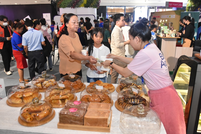 Nhiều sự kiện hấp dẫn đang diễn ra tại ngày hội Tôn vinh cà phê Việt - Ảnh 12.