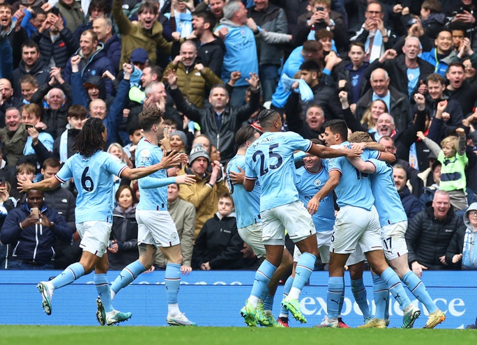 Ngược dòng mãn nhãn, Man City đại phá Liverpool 4-1 tại Etihad - Ảnh 9.