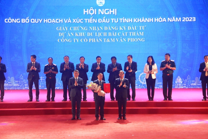 8 dự án với tổng vốn 32.250 tỉ đồng đầu tư vào Khánh Hòa - Ảnh 6. 8 dự án với tổng vốn 32.250 tỉ đồng đầu tư vào Khánh Hòa - Ảnh 6.