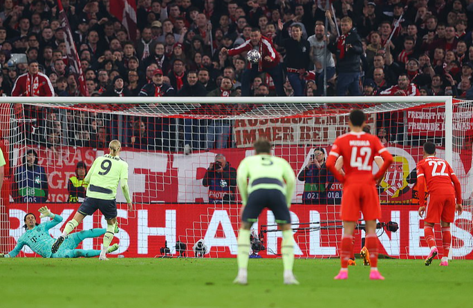 Loại Bayern Munich, Man City tự tin mơ cú ăn ba - Ảnh 3.