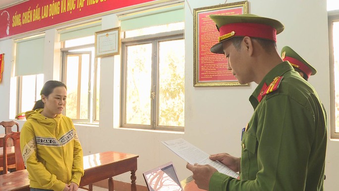 Nhân viên y tế lập khống phiếu giao hàng với Công ty Việt Á, tham ô gần 1 tỉ đồng - Ảnh 2.