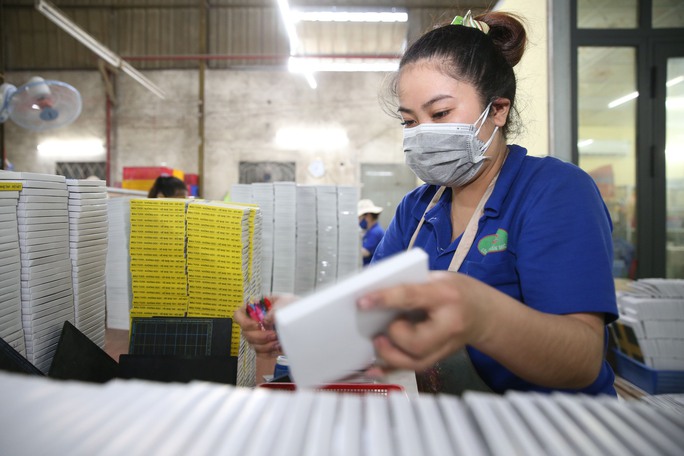 Bao nhiêu công nhân trực tiếp làm việc đến khi nghỉ hưu? - Ảnh 1.