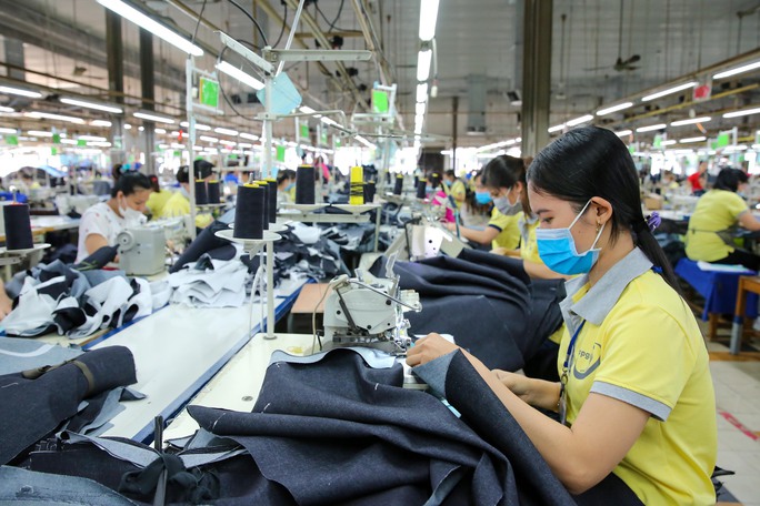 Bao nhiêu công nhân trực tiếp làm việc đến khi nghỉ hưu? - Ảnh 3.