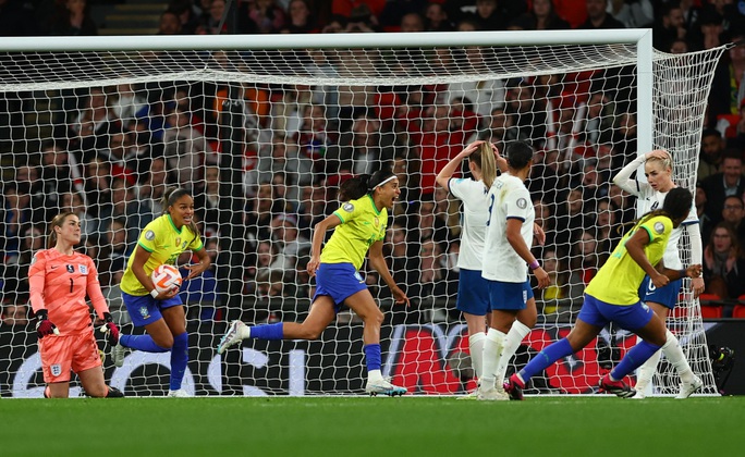 Thắng Brazil, tuyển Anh vô địch Cúp Liên lục địa nữ - Ảnh 6.