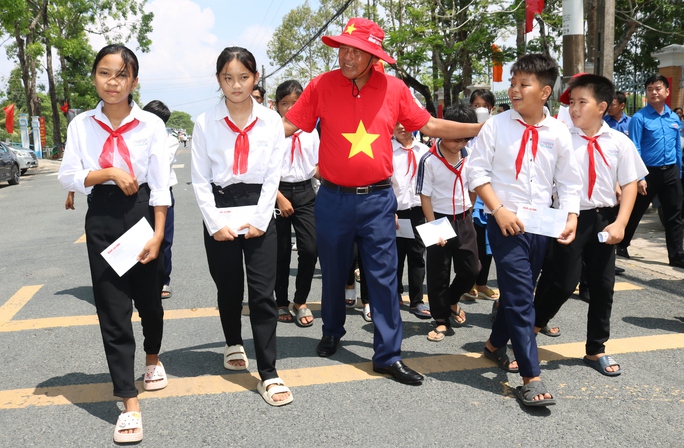 Khánh thành Đường cờ Tổ quốc thứ 3 tại Hậu Giang - Ảnh 18.