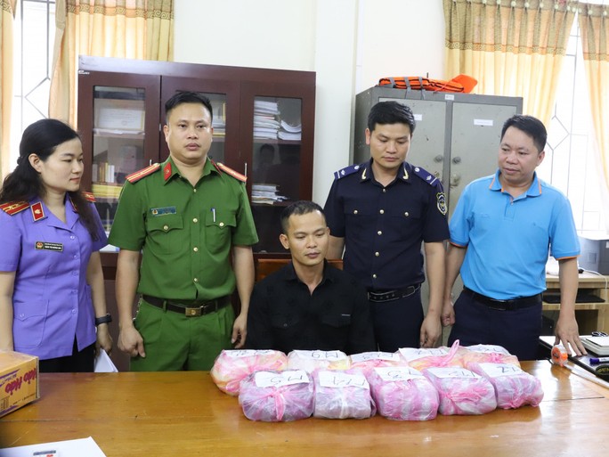 Bắt giữ Nguyễn Thành Luân vận chuyển trên 16 kg ma túy - Ảnh 1.