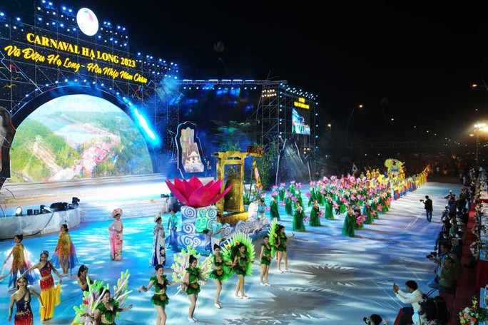 Ấn tượng Lễ hội Carnaval Hạ Long 2023 - Ảnh 1.