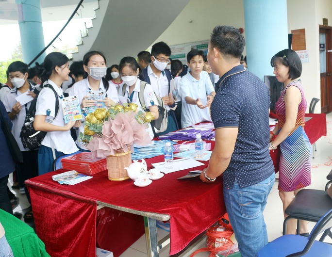 Ngày hội tư vấn du học – Học bổng tại Trường ĐH Cửu Long - Ảnh 4.
