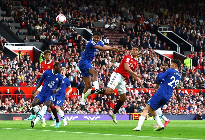 Đè bẹp Chelsea 4-1, Man United đua thành công Top 3 Ngoại hạng - Ảnh 1.