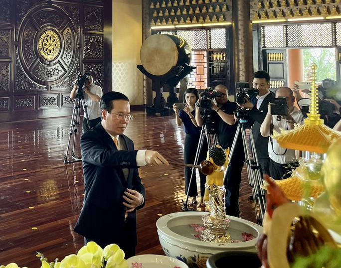 Chủ tịch nước Võ Văn Thưởng chúc mừng Đại Lễ Phật đản - Ảnh 3.