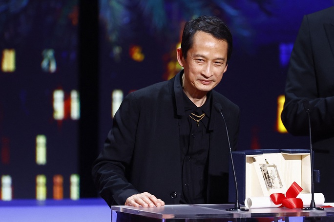 Đạo diễn Trần Anh Hùng và Phạm Thiên Ân được vinh danh tại Cannes 2023 - Ảnh 1.