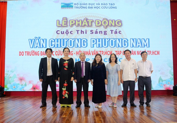 Phát động cuộc thi sáng tác “Văn chương phương Nam” dành cho học sinh, sinh viên - Ảnh 2.