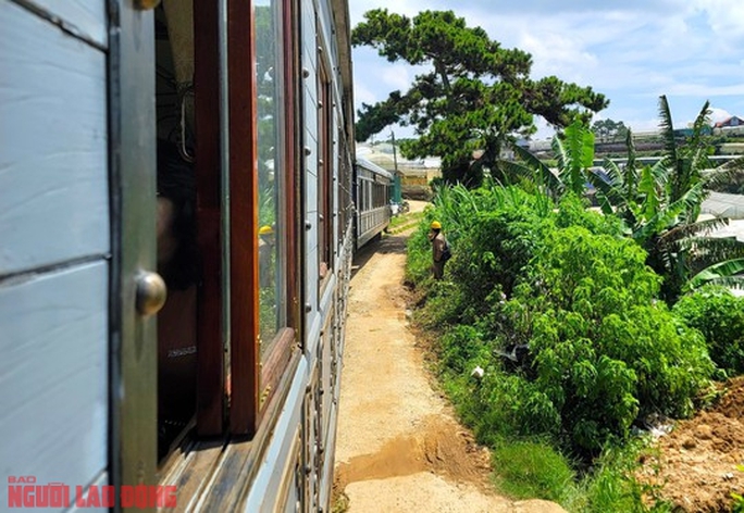 Một buổi dạo chơi trên tuyến đường sắt 100 năm độc đáo nhất thế giới của Đà Lạt - Ảnh 14.