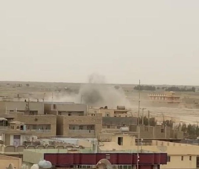Đụng độ ở biên giới, Taliban nã súng máy, Iran dội súng cối - Ảnh 2.