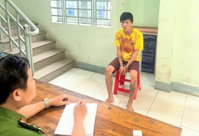 Bị đâm chết vì sàm sỡ vợ bạn - Ảnh 1.
