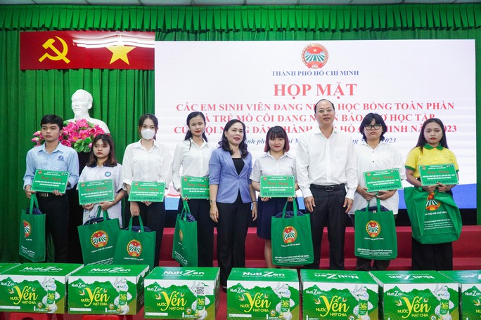 Học bổng toàn phần chắp cánh ước mơ nhiều sinh viên, học sinh khó khăn - Ảnh 3.