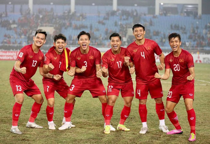 Tuyển Việt Nam ra mắt dịp FIFA Days - Ảnh 1.