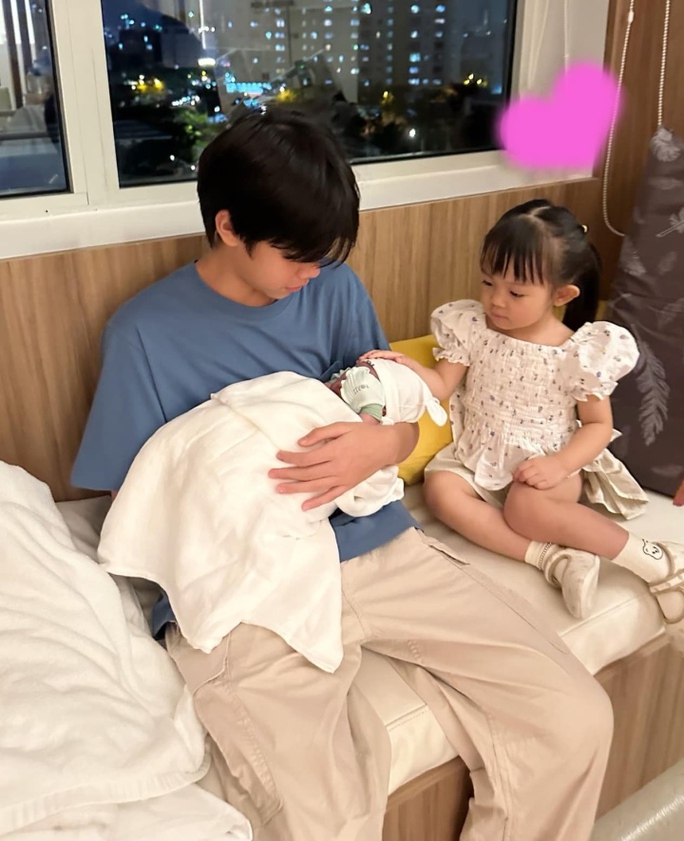 Đàm Thu Trang sinh con thứ 2 cho Cường đô la - Ảnh 2.