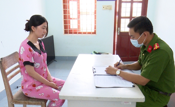 Cái kết buồn của 2 cô gái cùng “giành” 1 bạn trai - Ảnh 2. Cái kết buồn của 2 cô gái cùng “giành” 1 bạn trai - Ảnh 2.