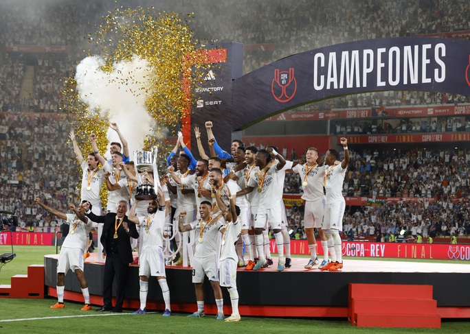 Đăng quang Cúp Nhà vua Tây Ban Nha, Real Madrid mơ cú đúp vô địch - Ảnh 6.