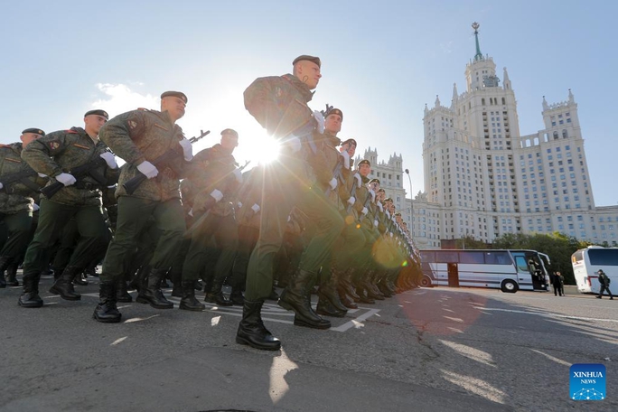 Khí tài nóng trong lễ duyệt binh Ngày Chiến thắng tại Nga - Ảnh 9.