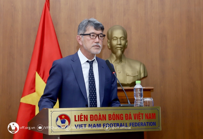 Tân Giám đốc Kỹ thuật VFF mong muốn tuyển Việt Nam dự World Cup 2026 - Ảnh 3.