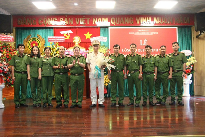 Thượng tá Trần Trung Hiếu làm Trưởng phòng CSGT Đường bộ - Đường sắt TP HCM - Ảnh 3.