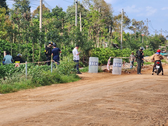 Tiếp tục truy bắt các đối tượng tấn công trụ sở xã ở Đắk Lắk - Ảnh 10.