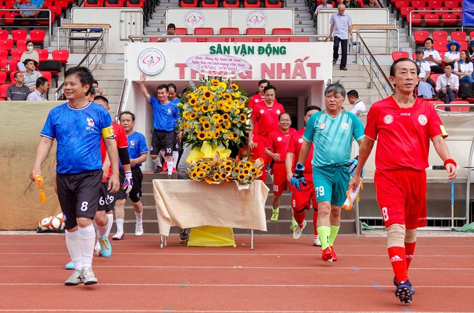 Giao hữu bóng đá đặc biệt chào mừng Ngày Báo chí cách mạng Việt Nam - Ảnh 1.