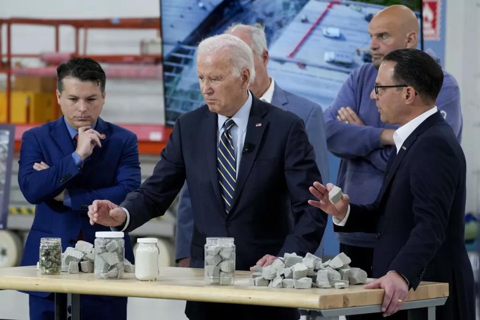 Tổng thống Joe Biden từ chối ưu ái đặc biệt cho Ukraine - Ảnh 1.