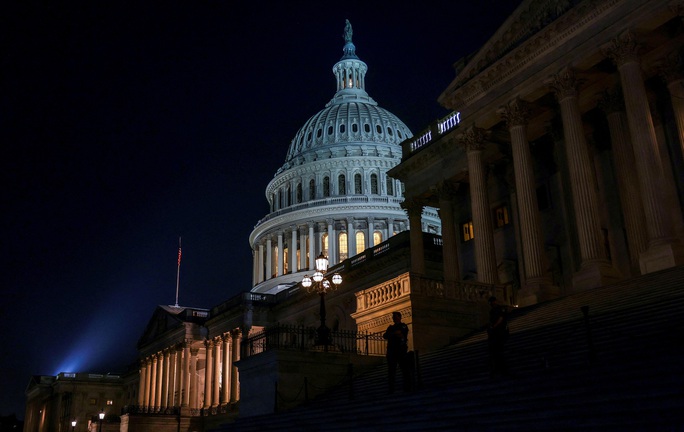 Mỹ: Dự luật trần nợ vượt ải Thượng viện nhờ thỏa thuận kỳ lạ - Ảnh 1.