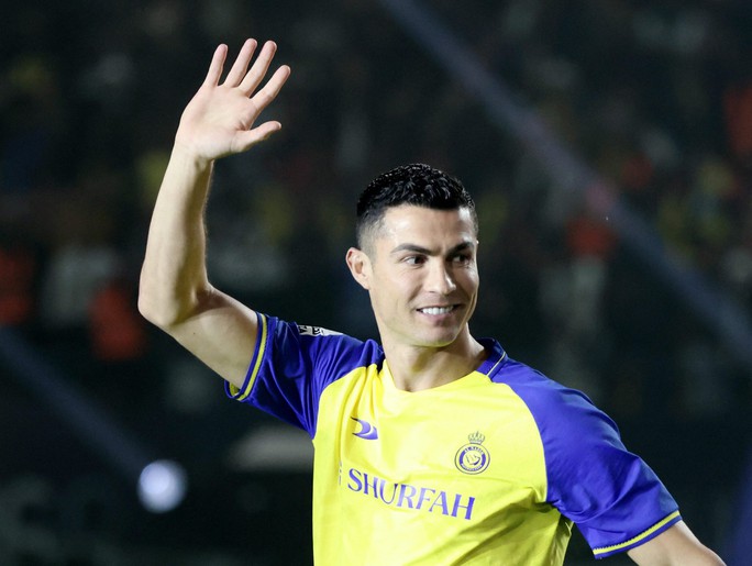 Ronaldo chốt tương lai ở Ả Rập Saudi, mong chờ Benzema và Messi - Ảnh 2.