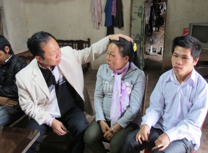 NGƯỜI THẦY THUỐC TRONG TÔI: Những blouse trắng gia đình tôi mang ơn suốt đời - Ảnh 2.