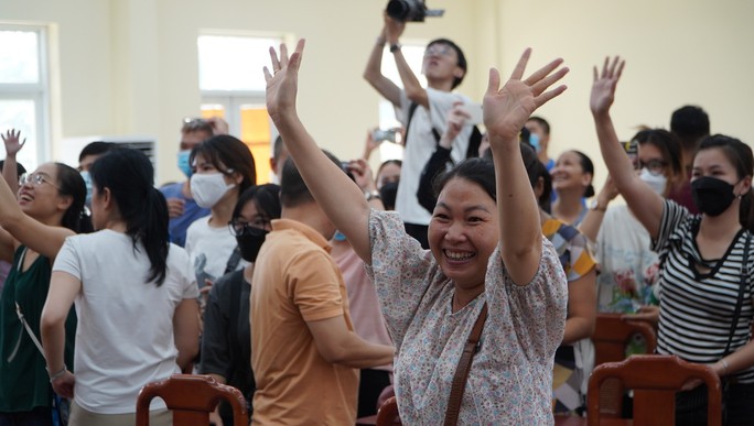 Mẹ về mạnh khỏe, con ở lại làm lính cứu hỏa - Ảnh 7.