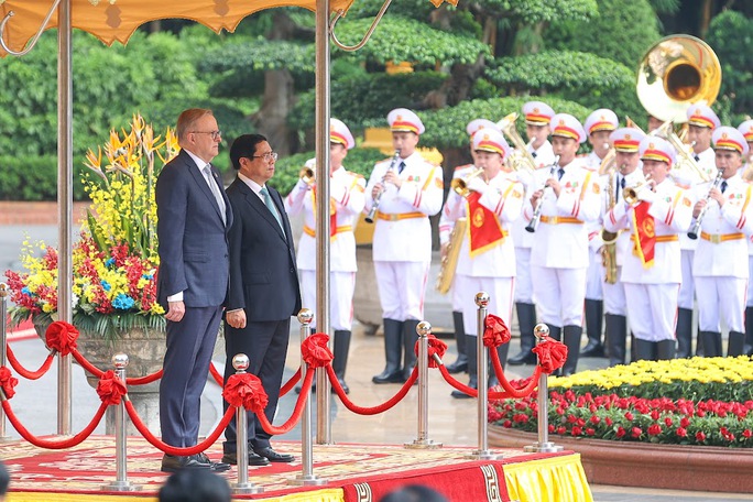 Cận cảnh Thủ tướng Phạm Minh Chính chủ trì lễ đón Thủ tướng Úc - Ảnh 8.