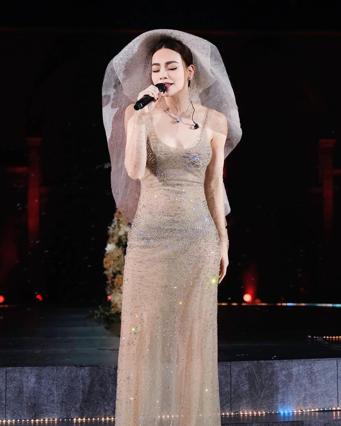 Đi xem Love Songs Đà Nẵng của Hồ Ngọc Hà - Ảnh 1.