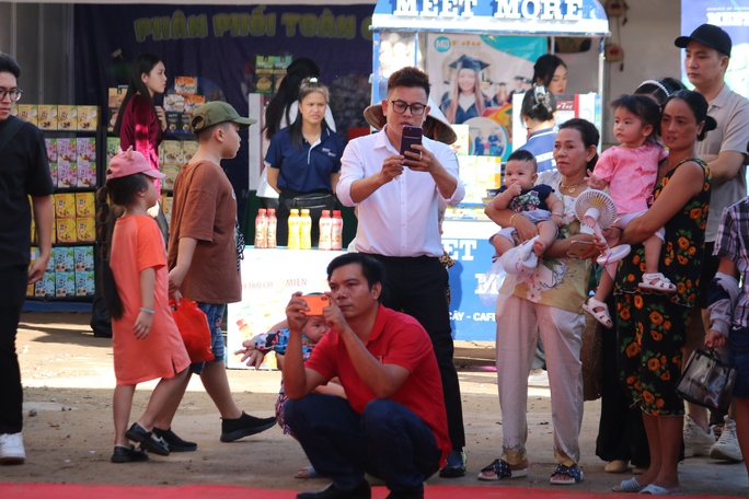 Nhiều hoạt động sôi nổi tại Ngày hội du lịch Văn hóa chợ nổi Cái Răng
