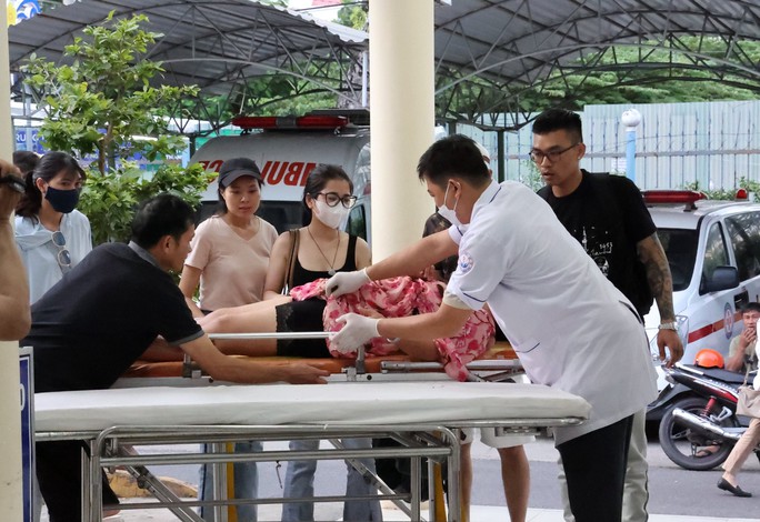 Vụ tai nạn đèo Khánh Lê 4 người chết: Hơn 15 người bị thương không nguy hiểm tính mạng - Ảnh 3.