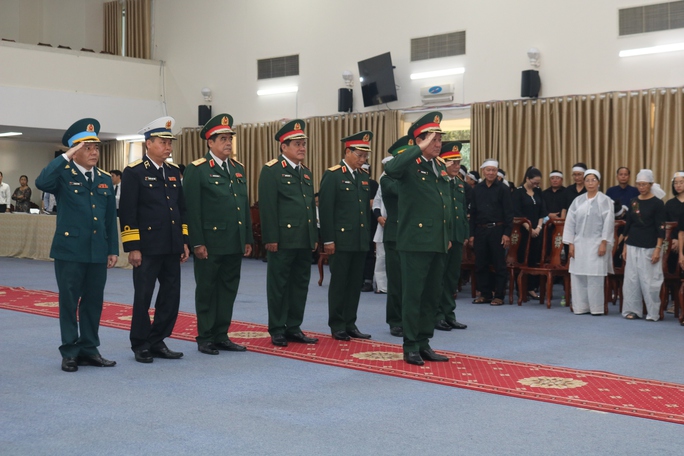Lãnh đạo Đảng, Nhà nước viếng nguyên Trưởng Ban Tổ chức Trung ương Lê Phước Thọ - Ảnh 6.