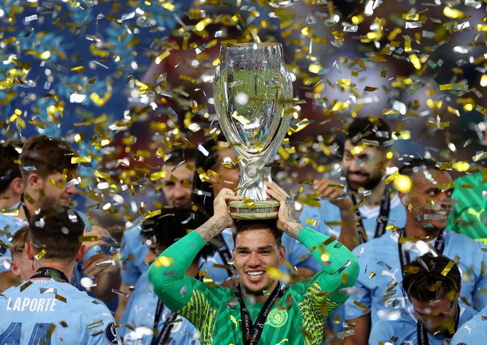 cup-ederson-169222625736814565147.jpg