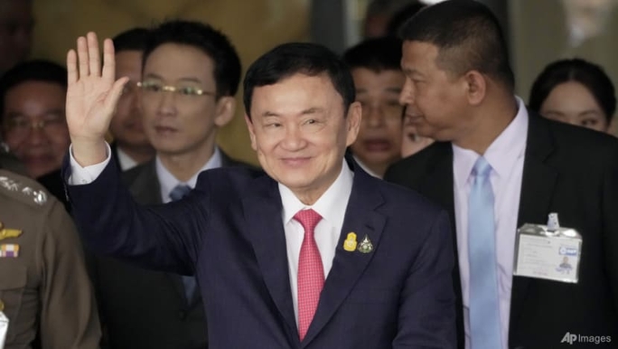 Vừa về nước, cựu Thủ tướng Thaksin Shinawatra bị kết án 8 năm tù - Ảnh 1.